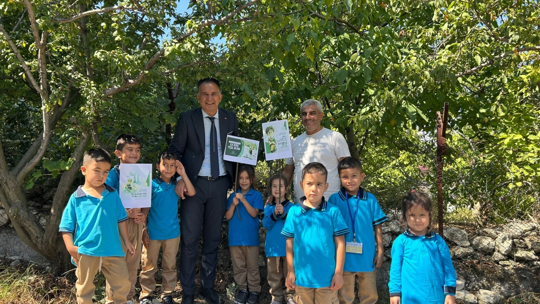 Her Çocuk Bir Fidan İlk Ders Yeşil Vatan 